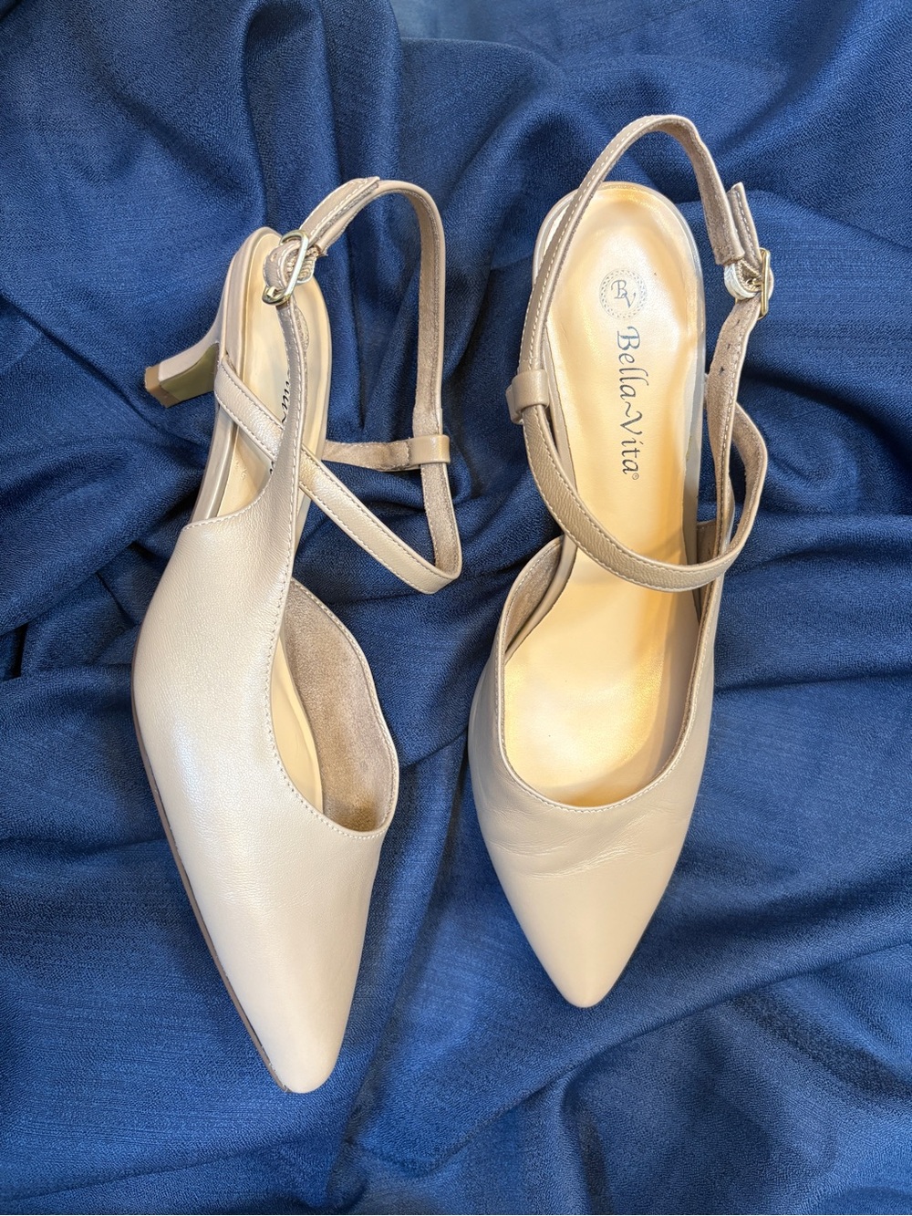 Bella Vita Women's Beige Pointed-Toe Slingback Heels